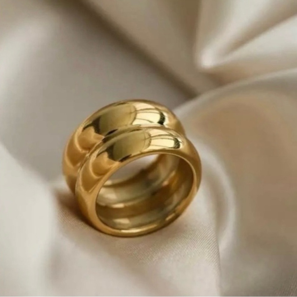 Gorgeous 18K Gold Chunky Ring Band size 6 - Picture 7 of 7